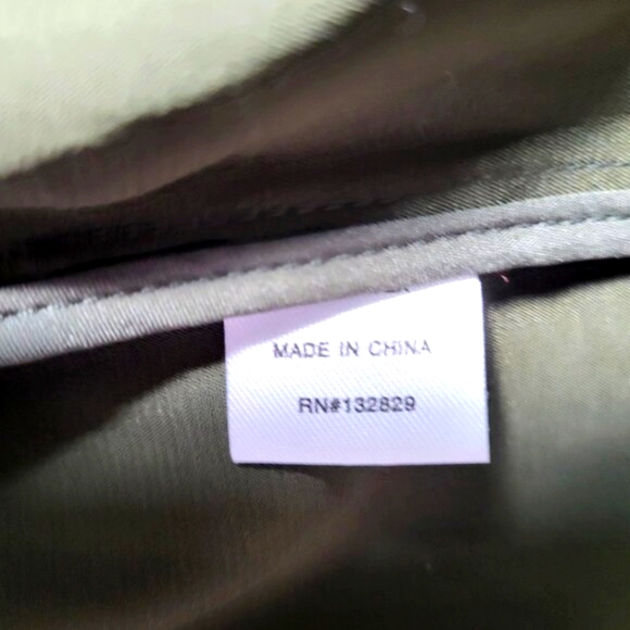 Remi x Resolve Women's Serena Button Up Blouse Size XS Dark Green - Picture 11 of 12